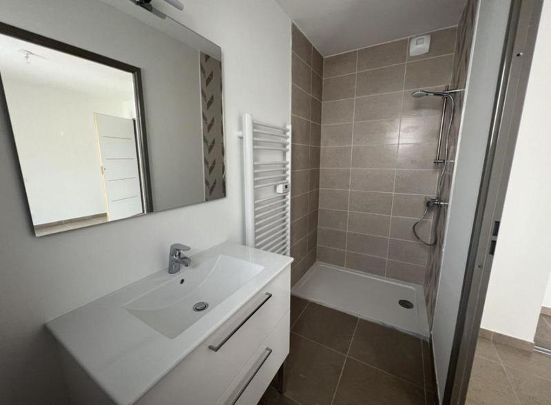 Appartement - 72 m² - 2 pièces