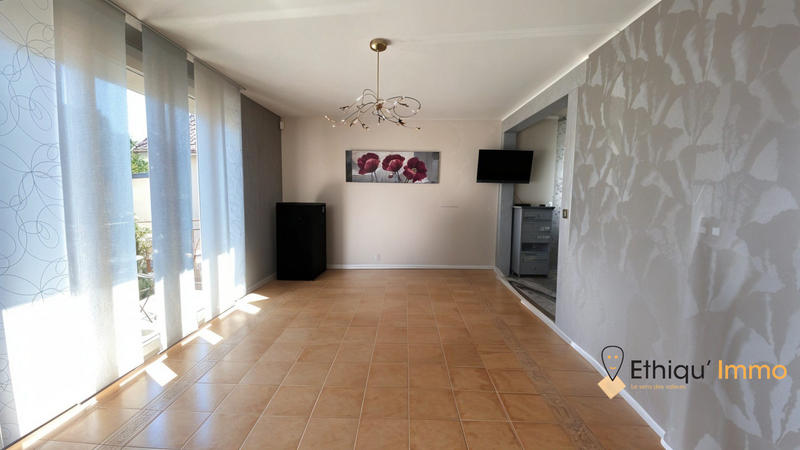 Maison - 107 m² - 6 pièces