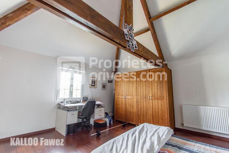 Maison - 222 m² - 8 pièces
