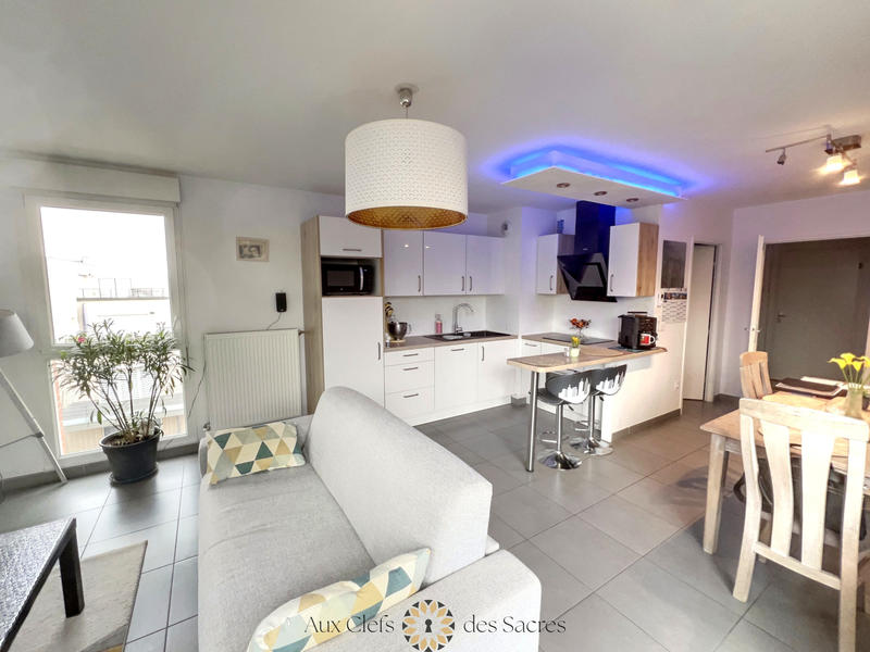 Appartement - 94 m² - 5 pièces