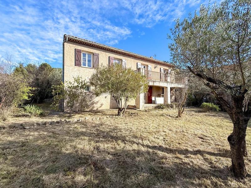Maison - 179 m² - 6 pièces