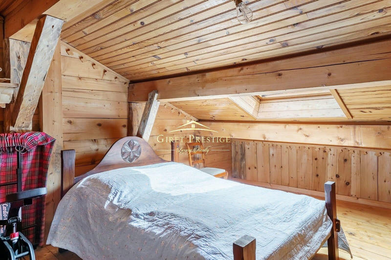 Maison - 204 m² - 10 pièces