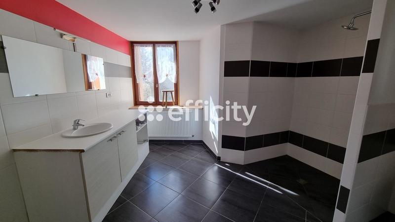 Maison - 198 m² - 10 pièces