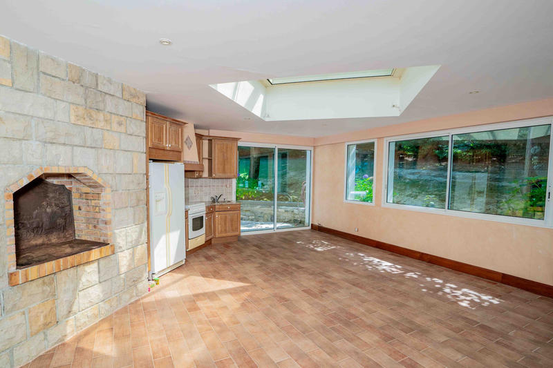 Maison - 243 m² - 6 pièces