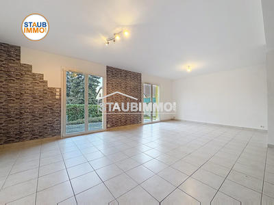 Maison - 93 m² - 5 pièces