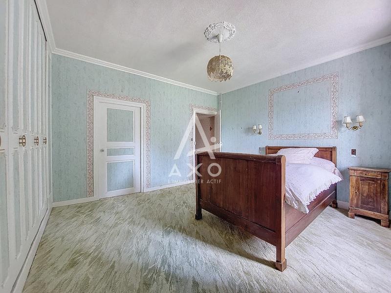 Maison de ville - 210 m² - 9 pièces