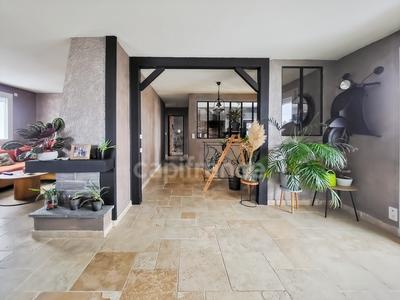 Maison - 148 m² - 6 pièces