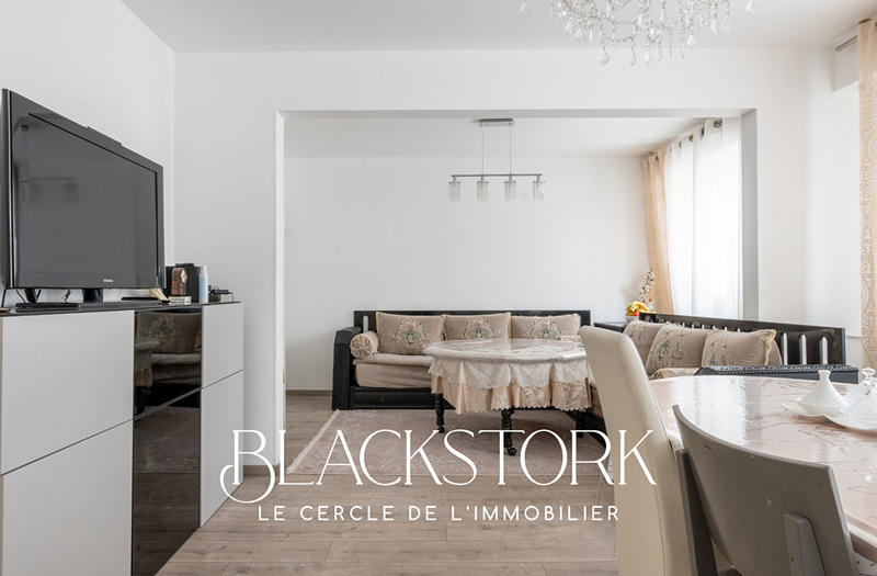 Appartement - 93 m² - 5 pièces