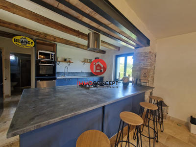 Maison ancienne - 180 m² - 8 pièces