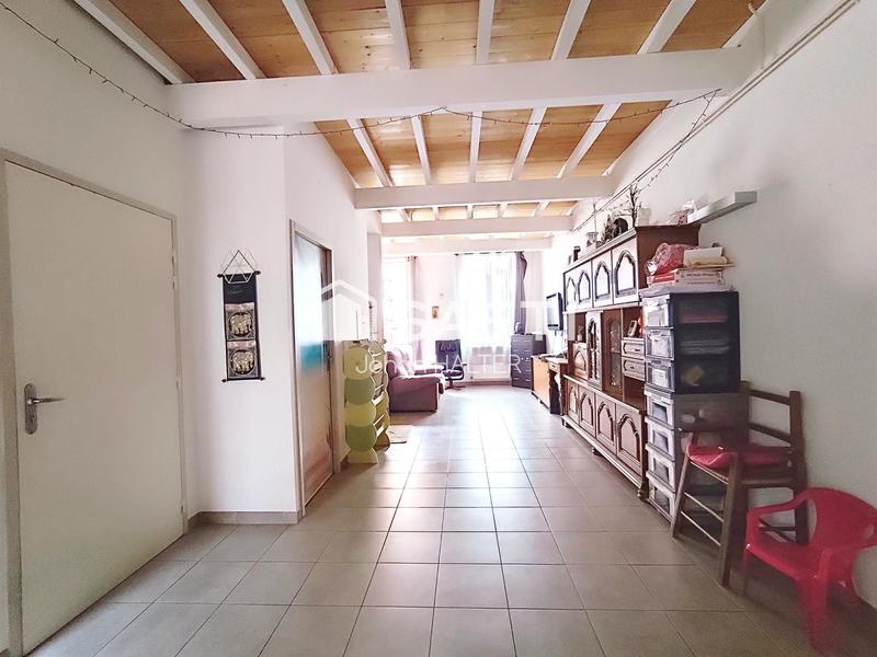 Appartement - 121 m² - 5 pièces