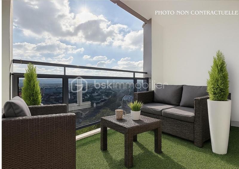 Studio - 30 m² - 1 pièce