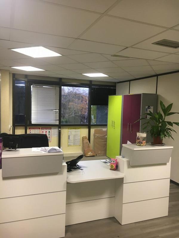 Bureau - 303 m² - 1 pièce