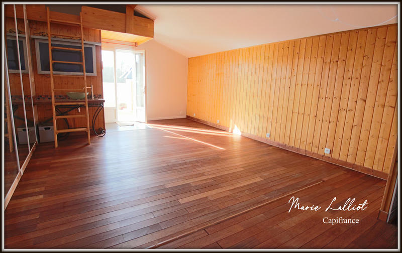 Maison - 204 m² - 8 pièces