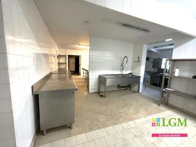 Immeuble - 300 m² - 2 pièces