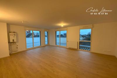 Appartement - 90 m² - 4 pièces