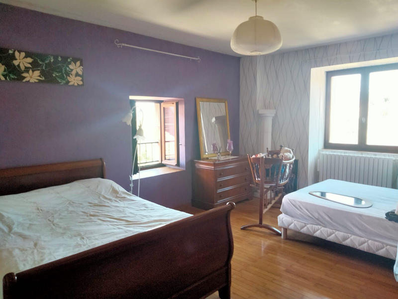 Maison - 170 m² - 5 pièces