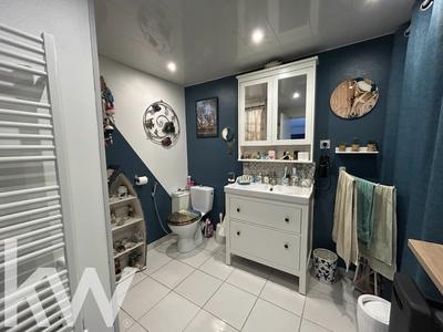 Maison - 111 m² - 6 pièces