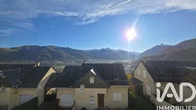 Appartement - 99 m² - 6 pièces