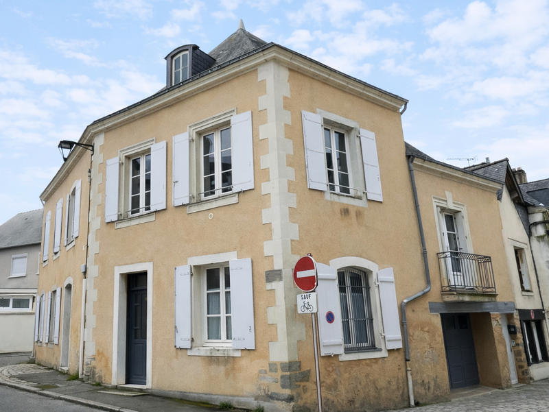 Immeuble - 8 pièces