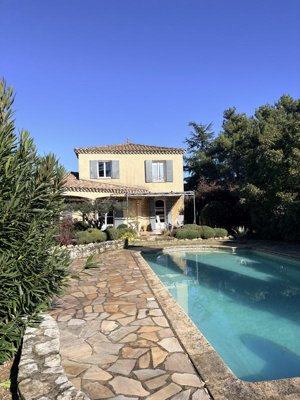 Villa - 108 m² - 4 pièces