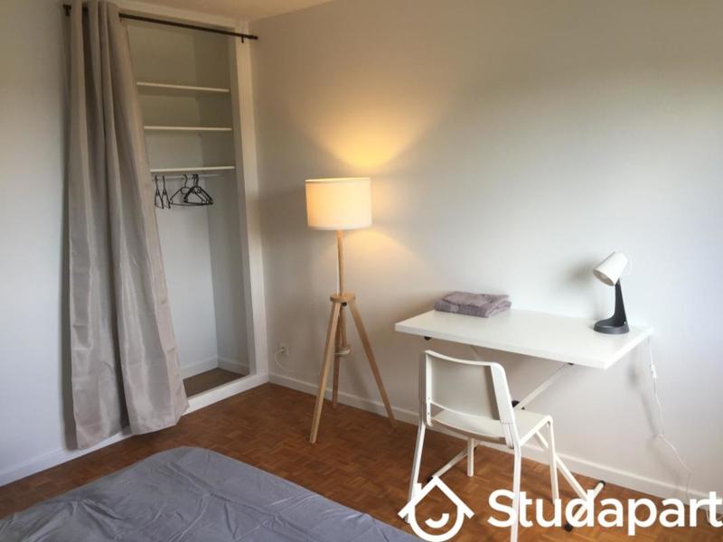 Chambre - 12 m² - 1 pièce