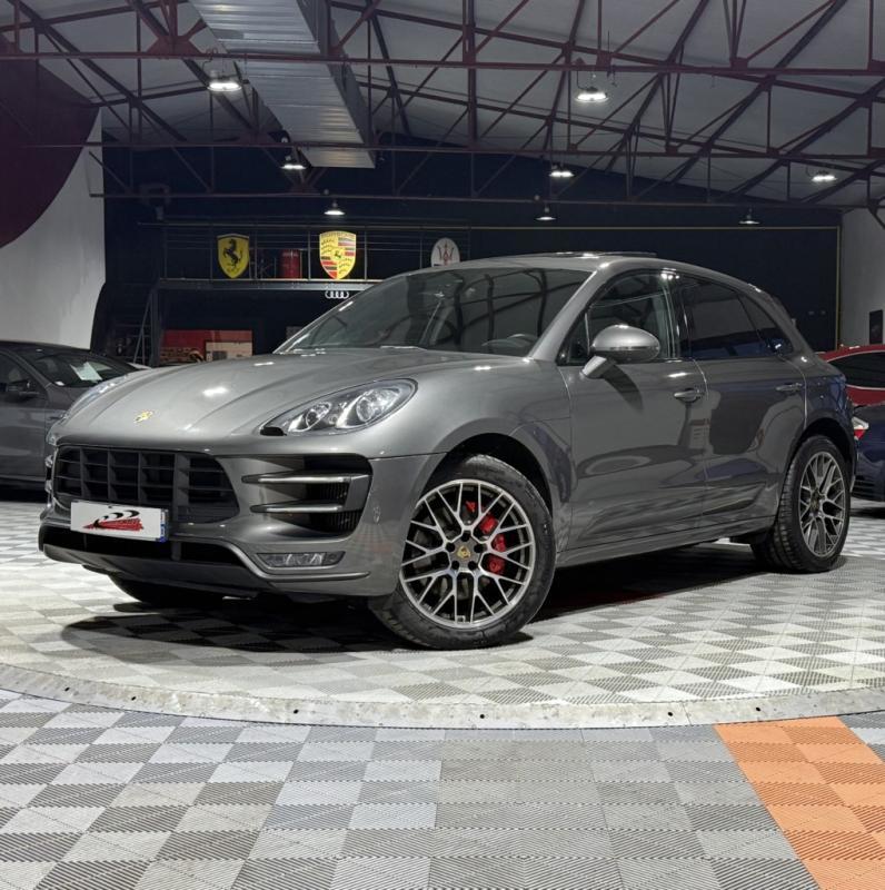 Porsche Macan 3.6 V6 400ch Turbo Pdk