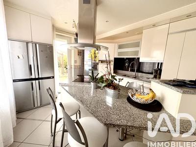 Maison de ville - 82 m² - 4 pièces