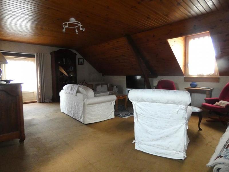 Maison - 338 m² - 13 pièces