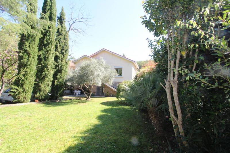 Villa - 134 m² - 6 pièces