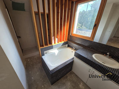 Maison - 158 m² - 7 pièces