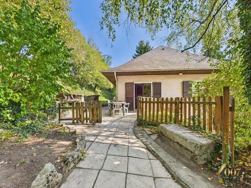 Maison - 104 m² - 4 pièces