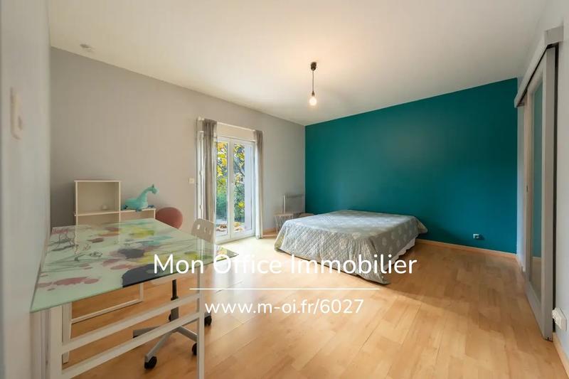 Maison - 212 m² - 5 pièces