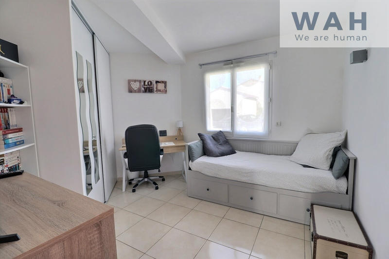 Maison - 140 m² - 5 pièces