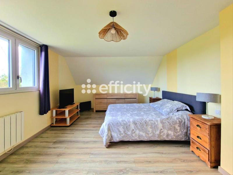 Maison - 137 m² - 6 pièces