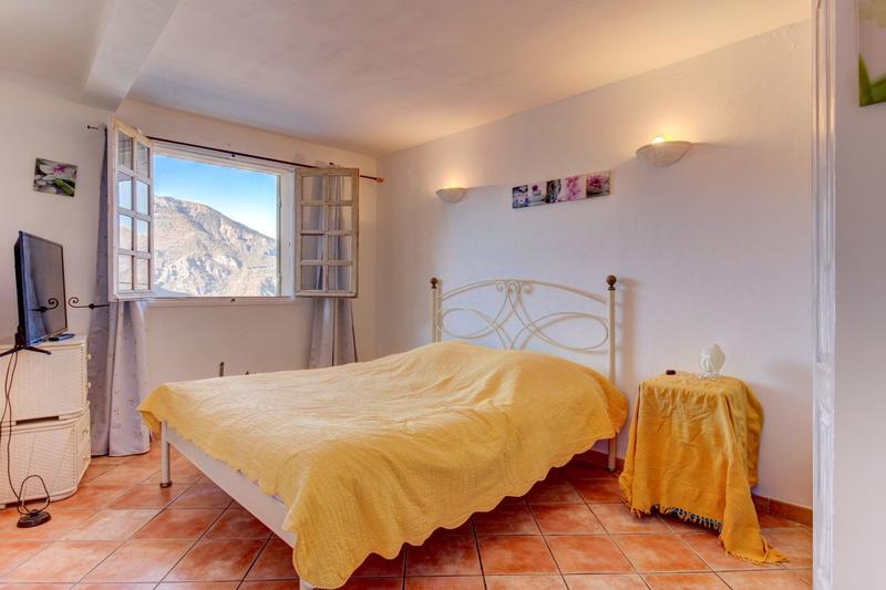 Maison - 165 m² - 5 pièces