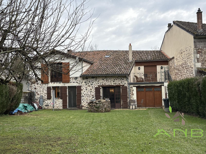 Maison ancienne - 239 m² - 6 pièces