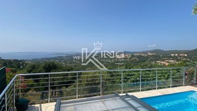 Villa - 90 m² - 5 pièces