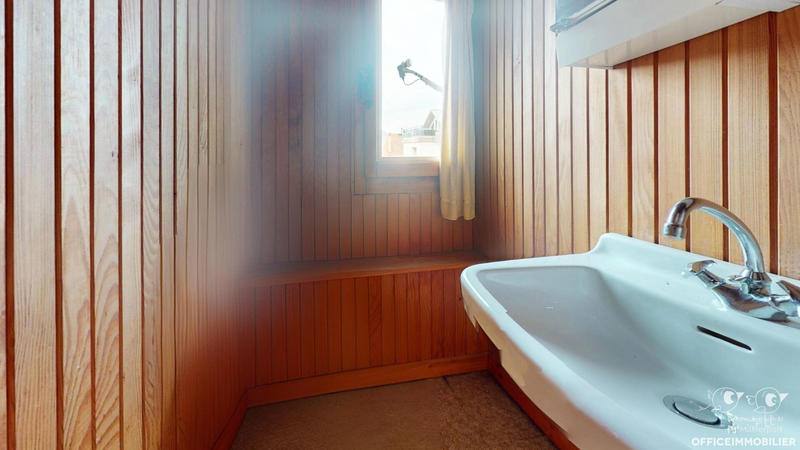 Appartement - 93 m² - 4 pièces