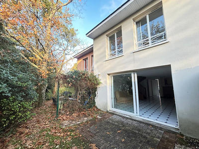 Maison - 92 m² - 4 pièces
