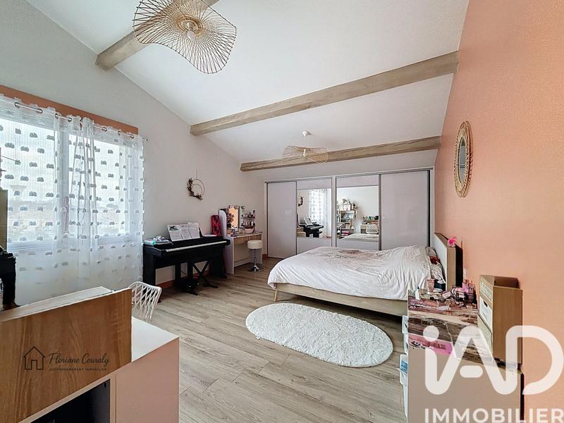 Maison - 206 m² - 7 pièces