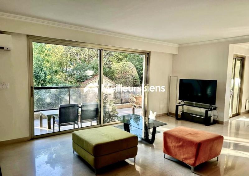 Appartement - 98 m² - 3 pièces