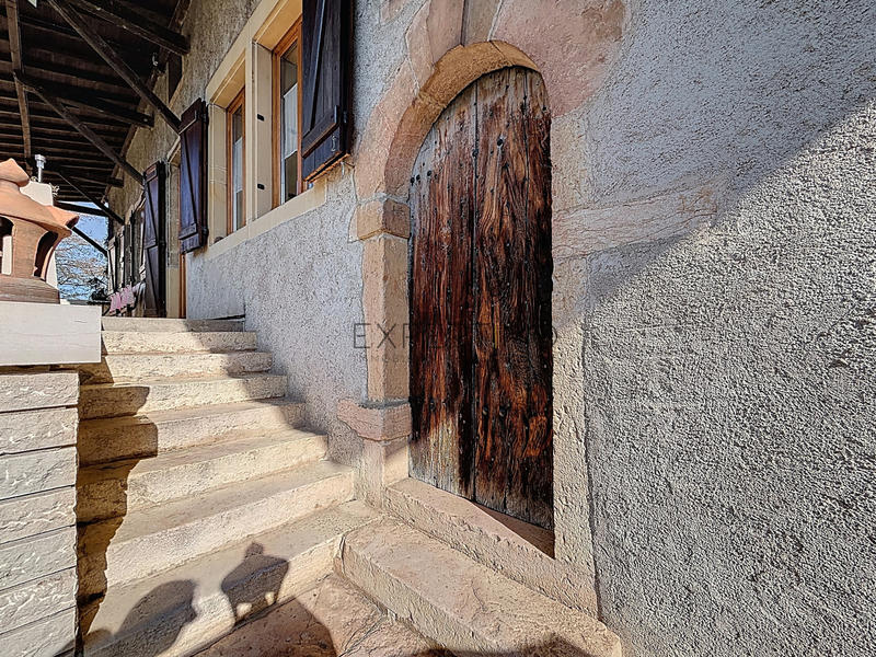 Propriété - 145 m² - 8 pièces