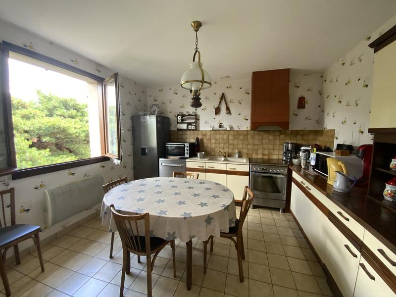Maison - 98 m² - 4 pièces