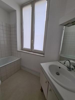Studio - 34 m² - 1 pièce