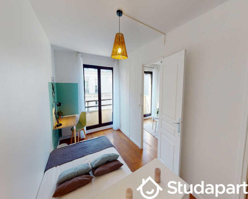 Chambre - 150 m² - 1 pièce