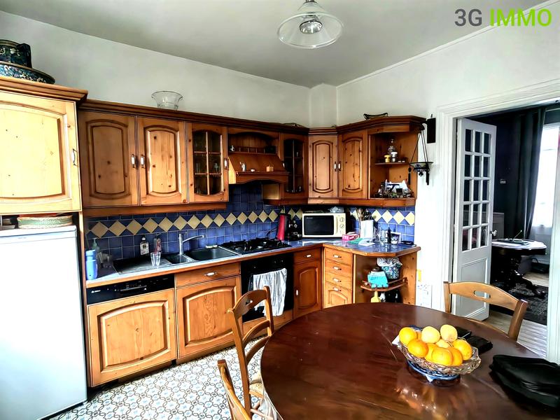 Maison - 95 m² - 5 pièces