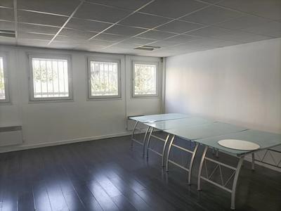 Bureau - 275 m² - 6 pièces