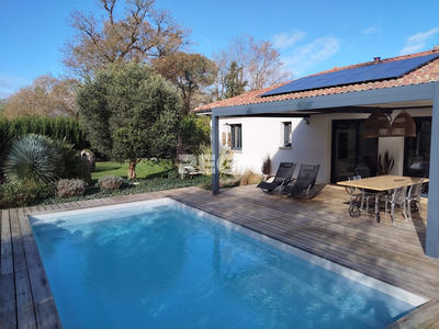 Maison - 95 m² - 4 pièces