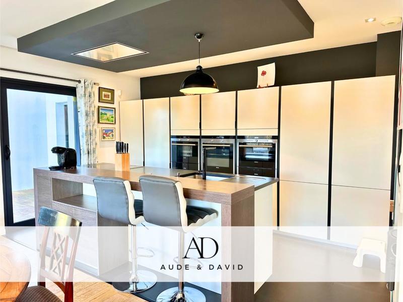 Maison - 186 m² - 6 pièces