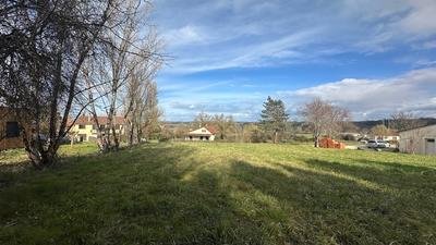 Terrain constructible - 2 424 m²